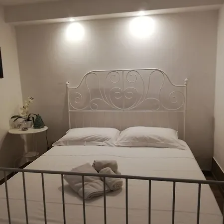 Fabiene Familyholidays Gelsonia Apartmán Cefalù