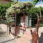 Fabiene Familyholidays Gelsonia Cefalu