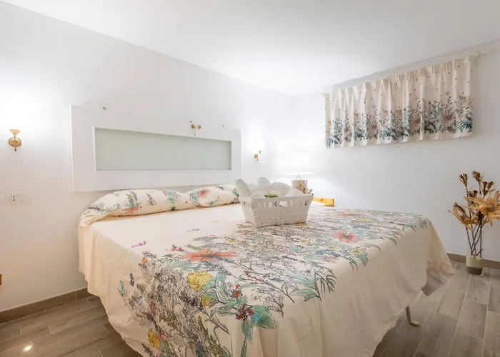 Fabiene Familyholidays Gelsonia Апартаменты Чефалу